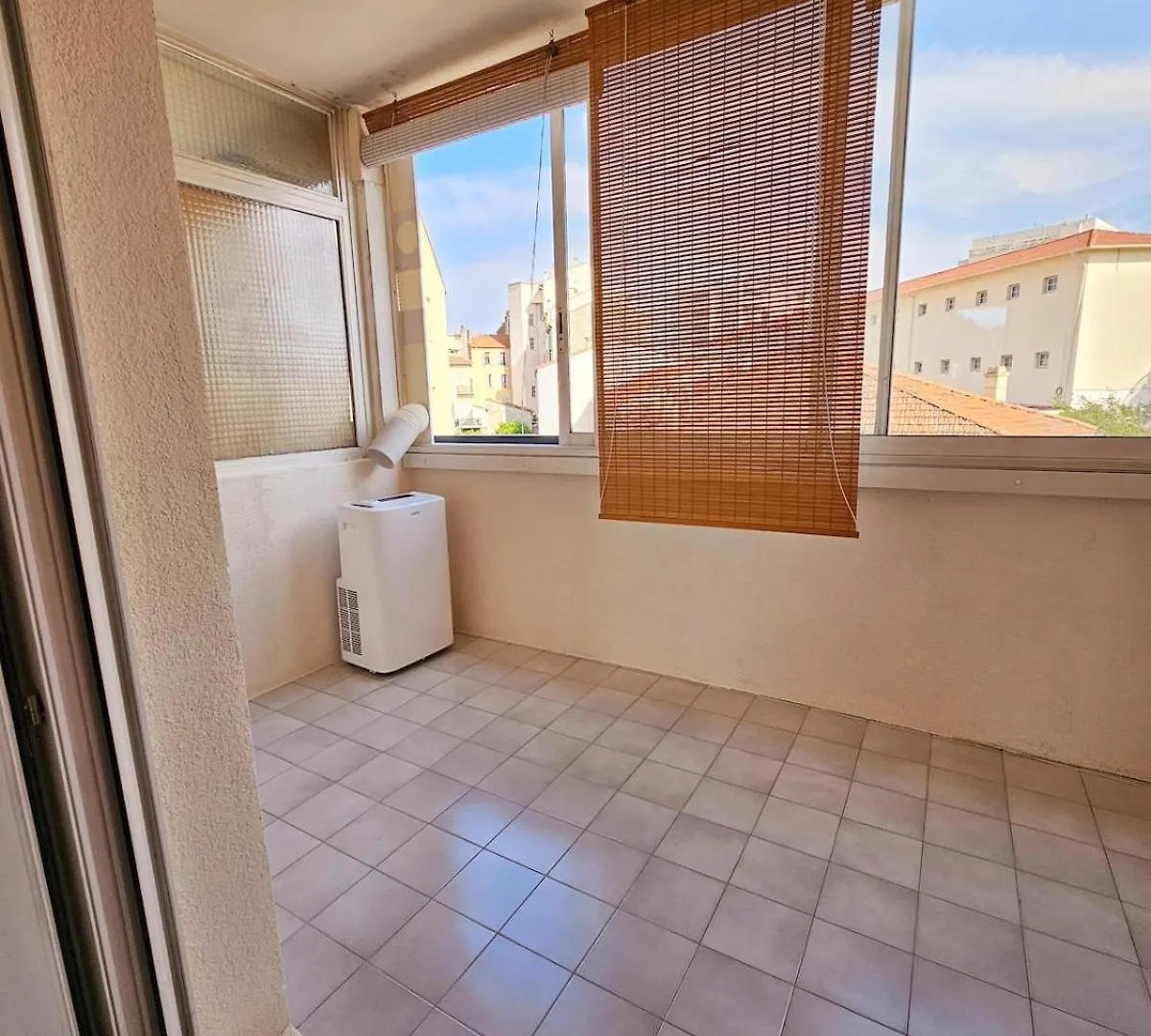Plages,Palais Des Festivals,Port,Zone Pietonne,Suquet Cannes France